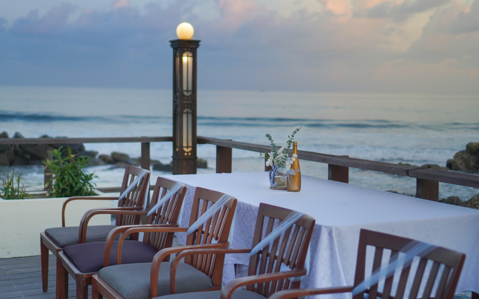Restaurant & Lounge